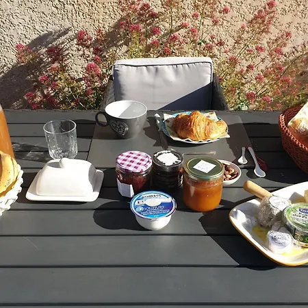 Nature & Bien-etre - 1 A L'etage Bed & Breakfast 3*